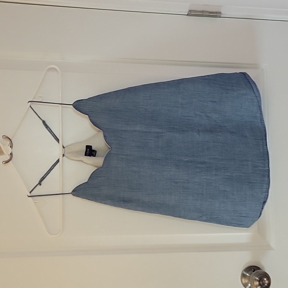 J Crew Chambray Scalloped Cami Top Size 4 - Picture 3 of 5